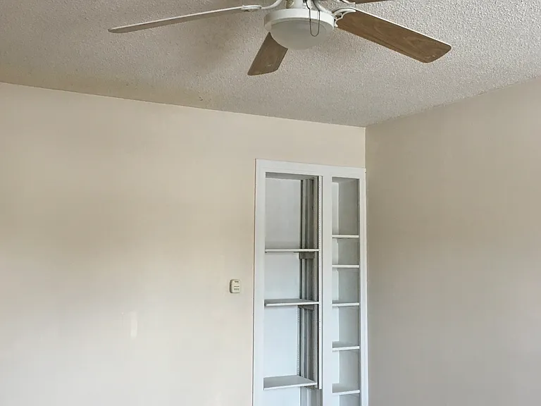 5617 N Elgin St — Photo 12