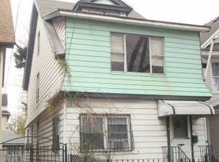 9413 41st Rd, Elmhurst, NY 11373