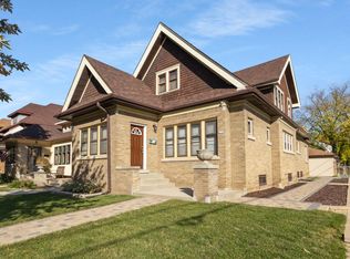 2320 N 55th St, Milwaukee, WI 53210