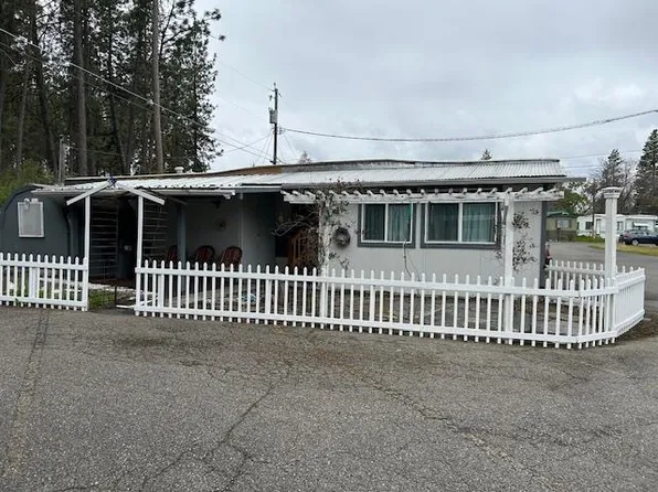 205 S Park Rd Trailer 61, Spokane, WA 99212