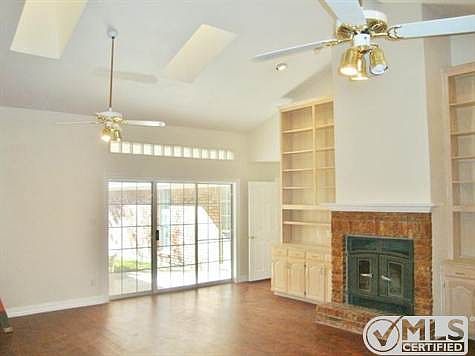 3rd image of 1412 Marlboro Ln