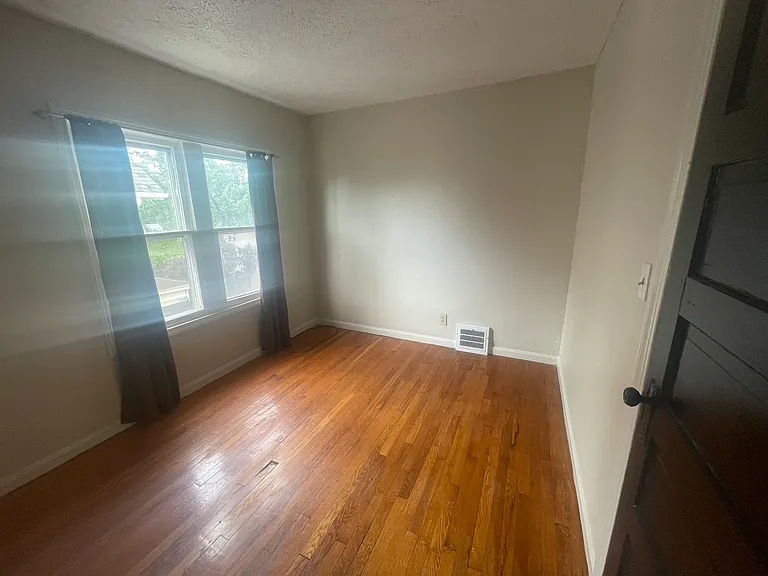 1539 Lauderdale Ave — Photo 11