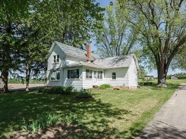 3032 Siggelkow Rd, Mc Farland, WI 53558