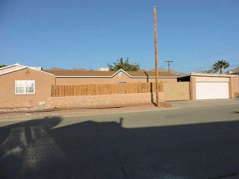 3531 Jefferson Ave — Photo 2