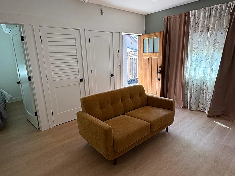 870 Cinnabar St #2 — Photo 5
