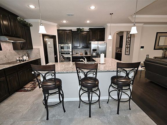 4th image of 2932 Ladoga Dr