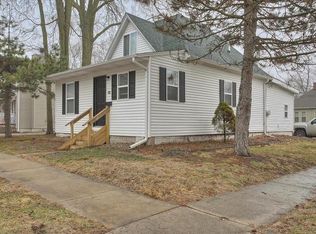 502 W Vine St, Champaign, IL