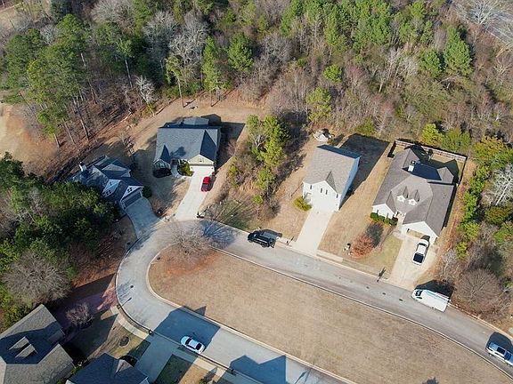 5th image of 9226 Golfview Cir