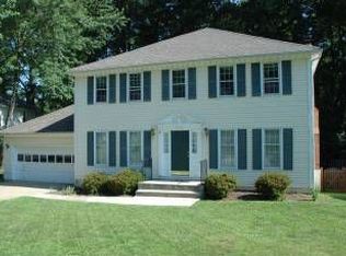 9437 Goldfield Ln, Burke, VA 22015