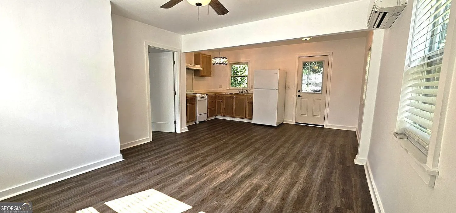1 bed, 1.0 bath, 500 sqft, $1,700 — Photo 1