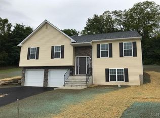 4757 Lanark Rd, Upper Saucon Township, PA 18034