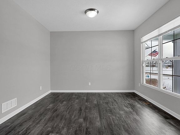5th image of 6855 Valkenier Pkwy