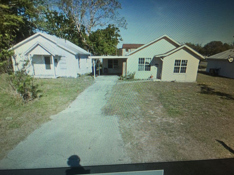 1st image of 210 S 10th St