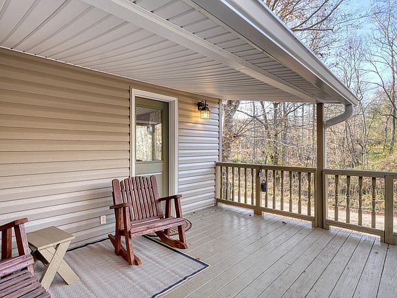 4th image of 408 Smith Rd