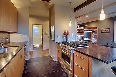 1st image of 2021 4th Ave N 9 #9