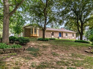 2340 S Catalina Ave, Springfield, MO 65804