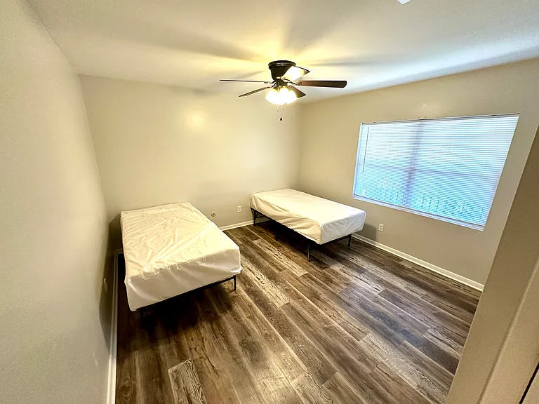 8205 Scenic Highway C #C — Photo 14