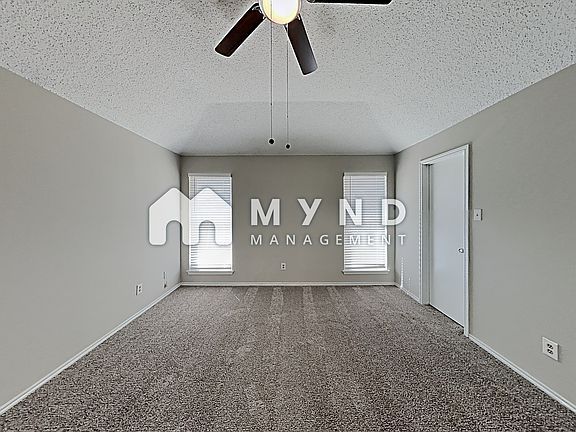 5th image of 3101 Creekwood Ln