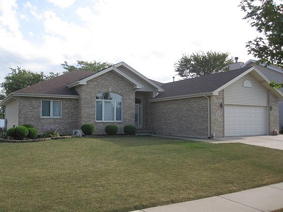 2nd image of 324 Curwick Dr