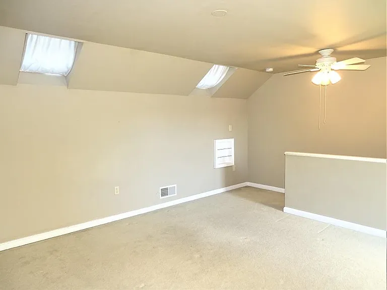 153 Melrose Ln — Photo 12