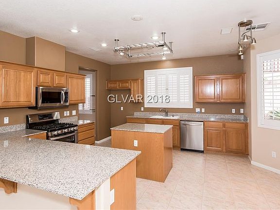2nd image of 1383 Gran Vista Ave