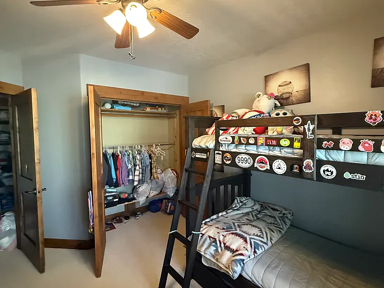 7492 Susans Cir — Photo 35
