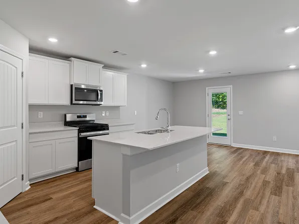 6530 Firefly Ln, Montgomery, AL 36116