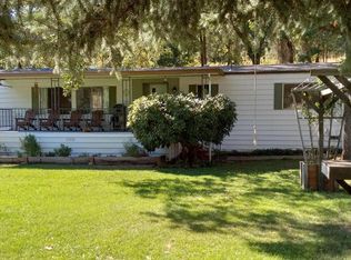 935 W Evans Creek Rd, Rogue River, OR 97537