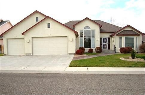 1st image of 2184 Candlewood Ave
