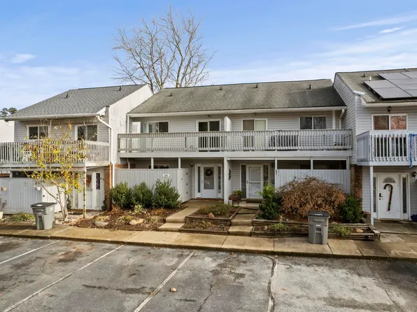 88 Topsail Ct, Greenville, SC 29611