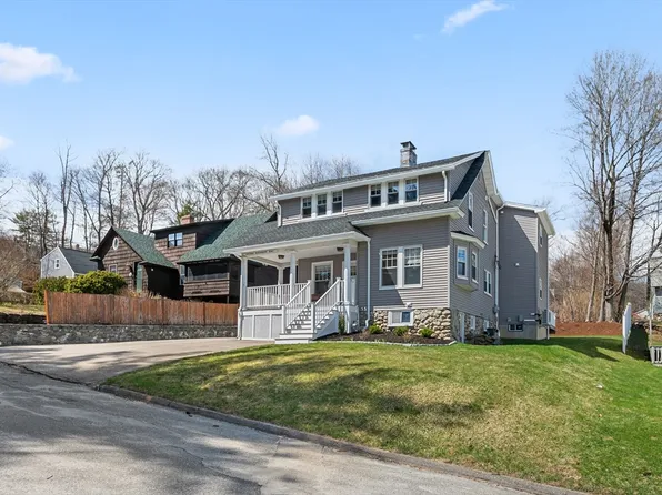 16 Windemere Rd, Worcester, MA 01602