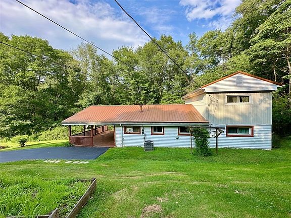 2nd image of 724 Rose Point Harlansburg Rd