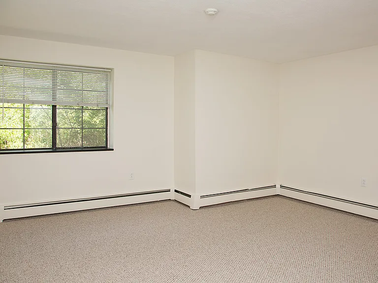 141-145 Waltham St #6 — Photo 9