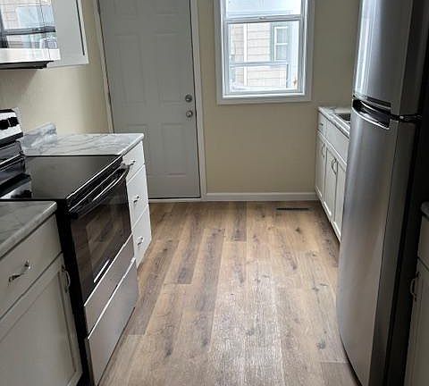 4th image of 1527 Hammond Ave APT 3