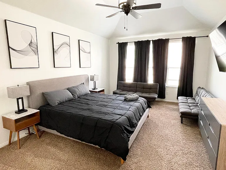 601 Hummingbird Dr — Photo 3
