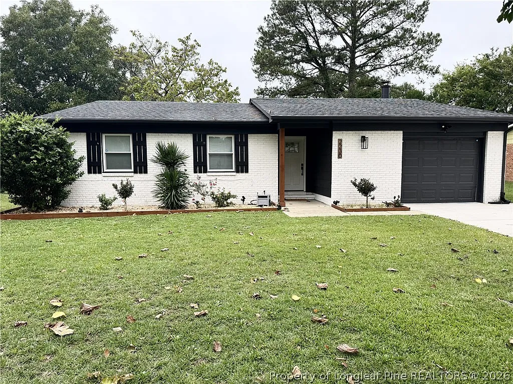 3 bed, 2.0 bath, 1405 sqft, $1,500 — Photo 2