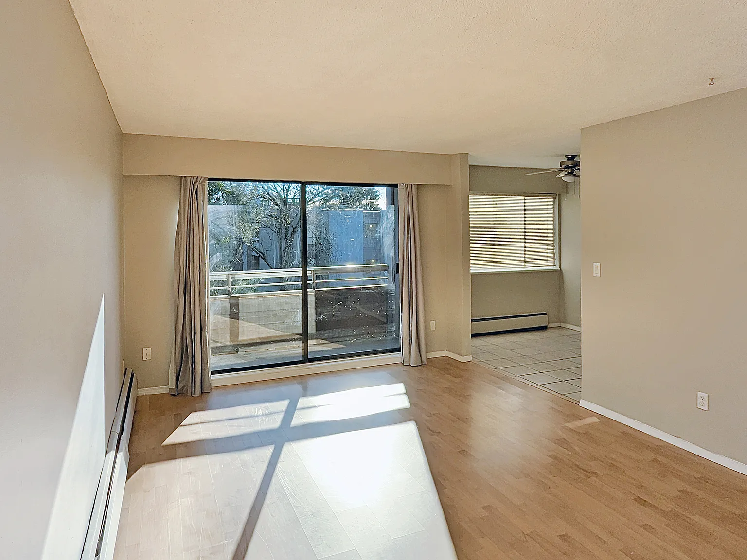 Pacific Park Apartments — Photo 3