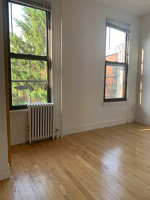 Rented by Nooklyn NYC LLC | media 24