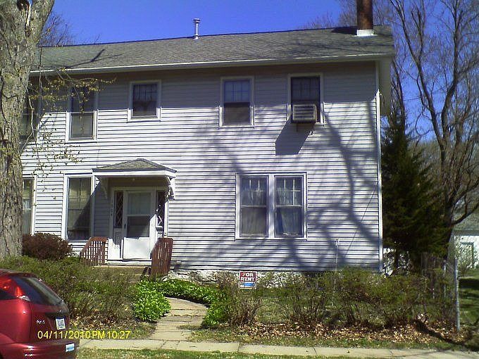 1604 Dill 2 Bedroom W/ Water Paid