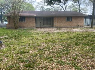 4 McClellan Cir, Humble, TX 77339