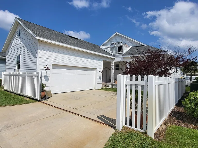 29 Sandy Beach Way — Photo 32