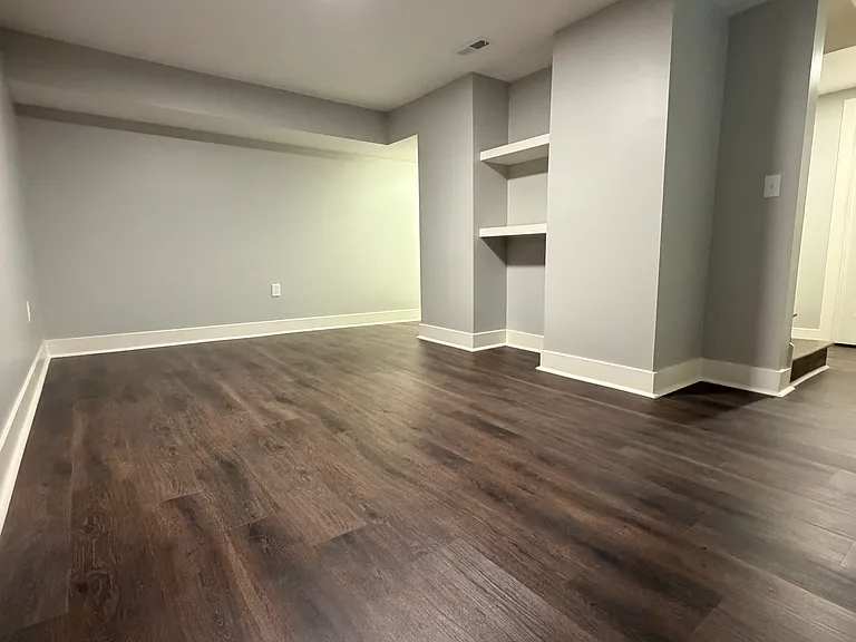 302 N State Ave — Photo 15
