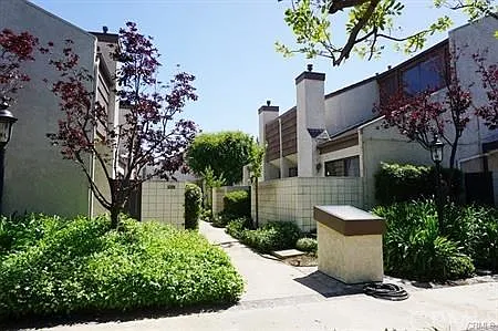 600 W Huntington Dr #5E photo 1