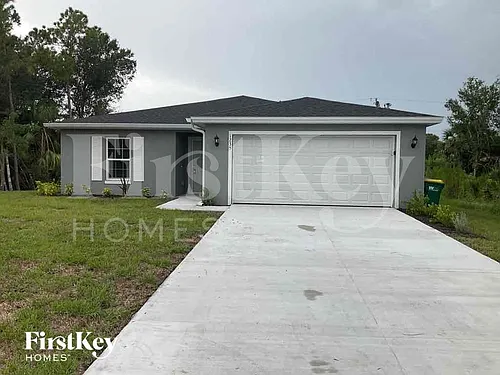 1235 Desmond St Photo 1