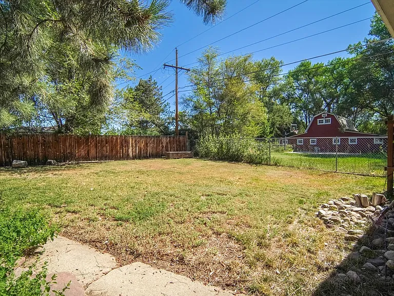 6370 Quay St — Photo 38