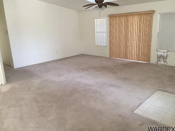 4th image of 2574 Mountain Crest Dr
