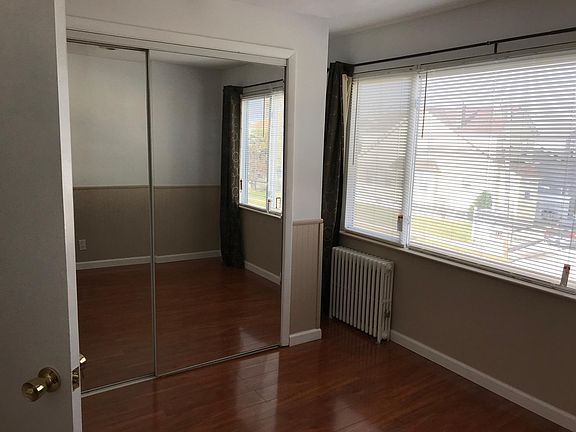 5th image of 17 Smith St #2