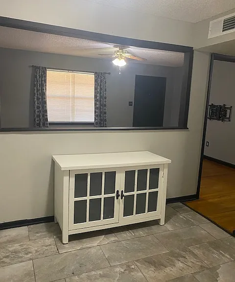 5338 NW Glenn Ave — Photo 6