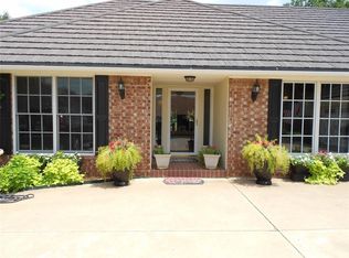 12504 Deerwood Dr, Oklahoma City, OK 73142