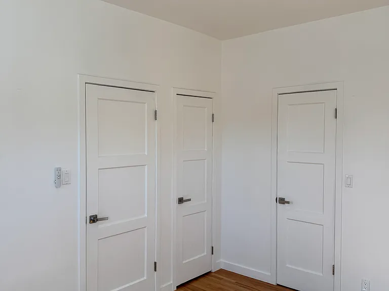5930 Willoughby Ave #5934-1/2 — Photo 7